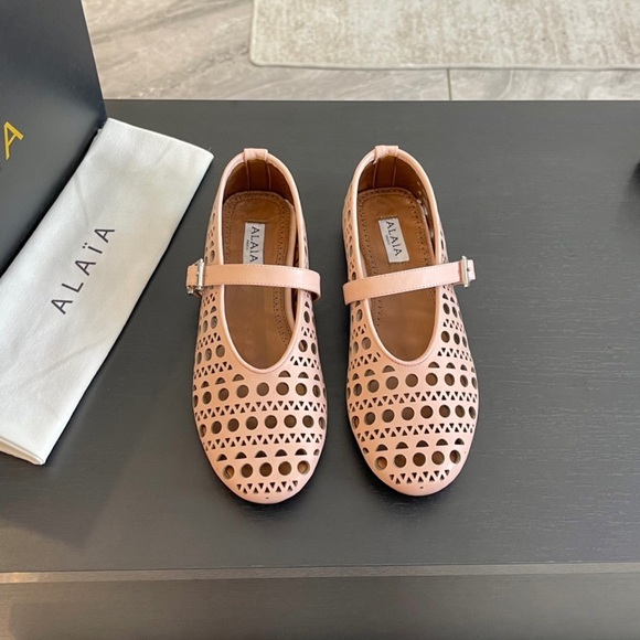 Alaia Shoes - Alaia Pink Perforated Mary Jane Flats